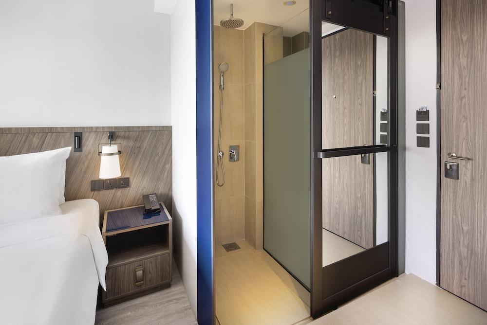 Khách sạn Travelodge Harbourfront